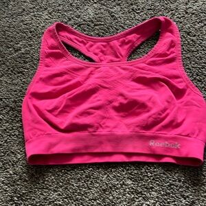 sports bra